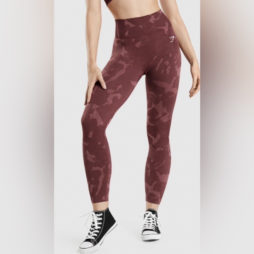 Gymshark Adapt Camo Seamless Leggings in Cherry Brown‎ SZ Small